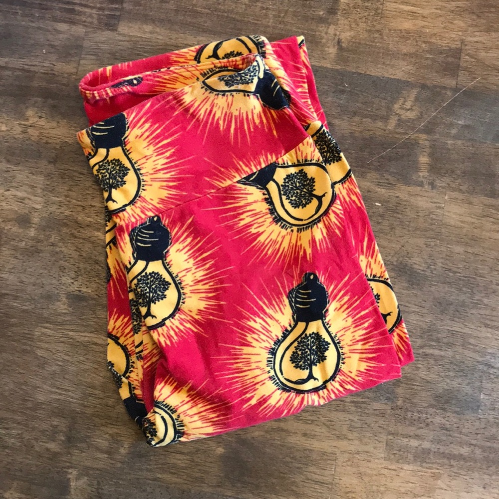 Lularoe OS leggings red yellow lightbulb trees